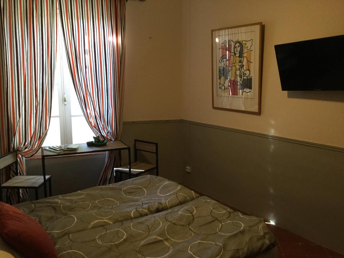 Les Hirondelles Bed & Breakfast Argeliers Eksteriør bilde